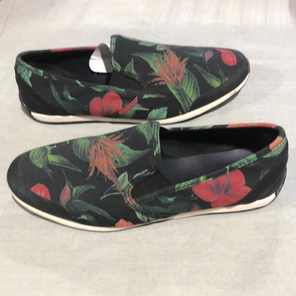 Mens Zara tropical print slip on shoes
